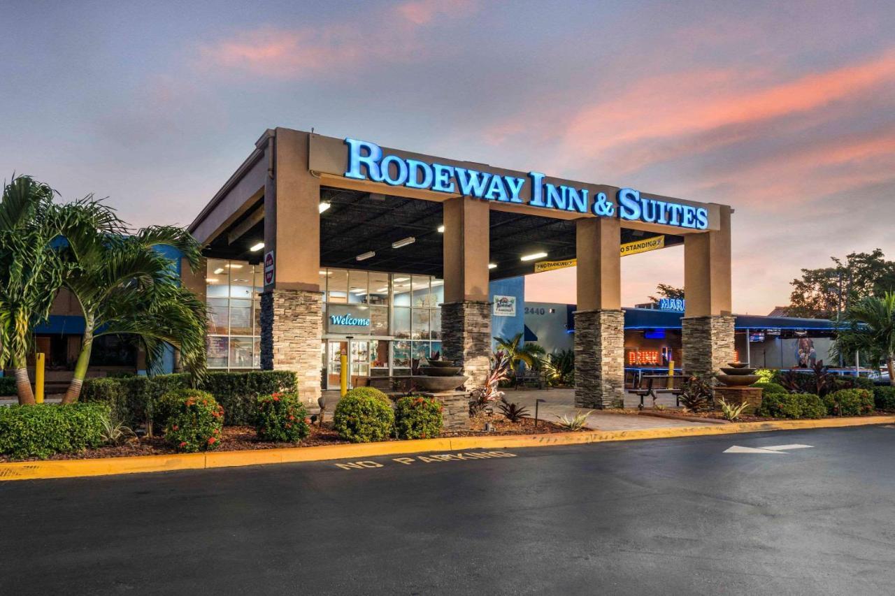 Rodeway Inn & Suites Fort Lauderdale Airport & Cruise Port Дания-Бич Экстерьер фото