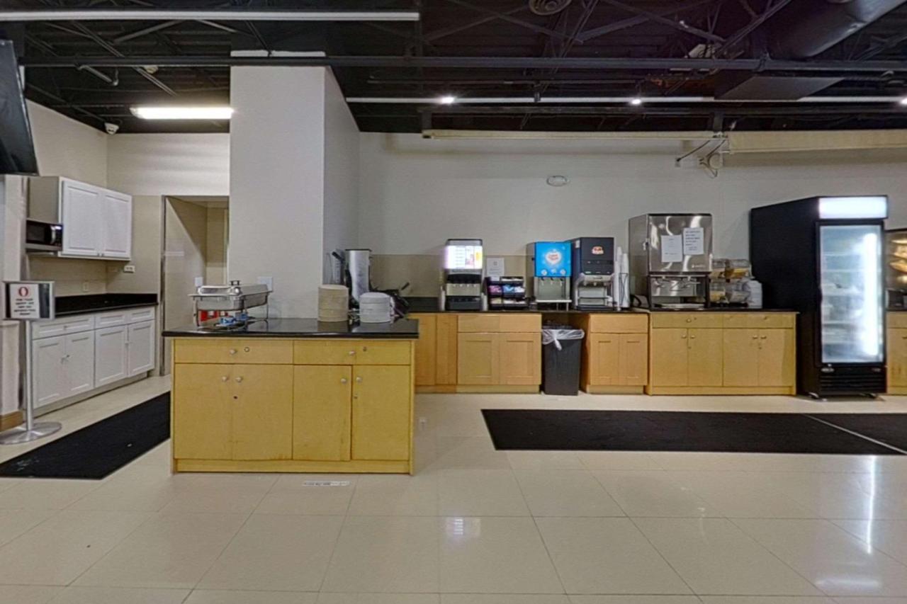 Rodeway Inn & Suites Fort Lauderdale Airport & Cruise Port Дания-Бич Экстерьер фото