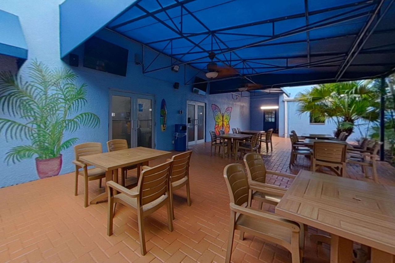 Rodeway Inn & Suites Fort Lauderdale Airport & Cruise Port Дания-Бич Экстерьер фото