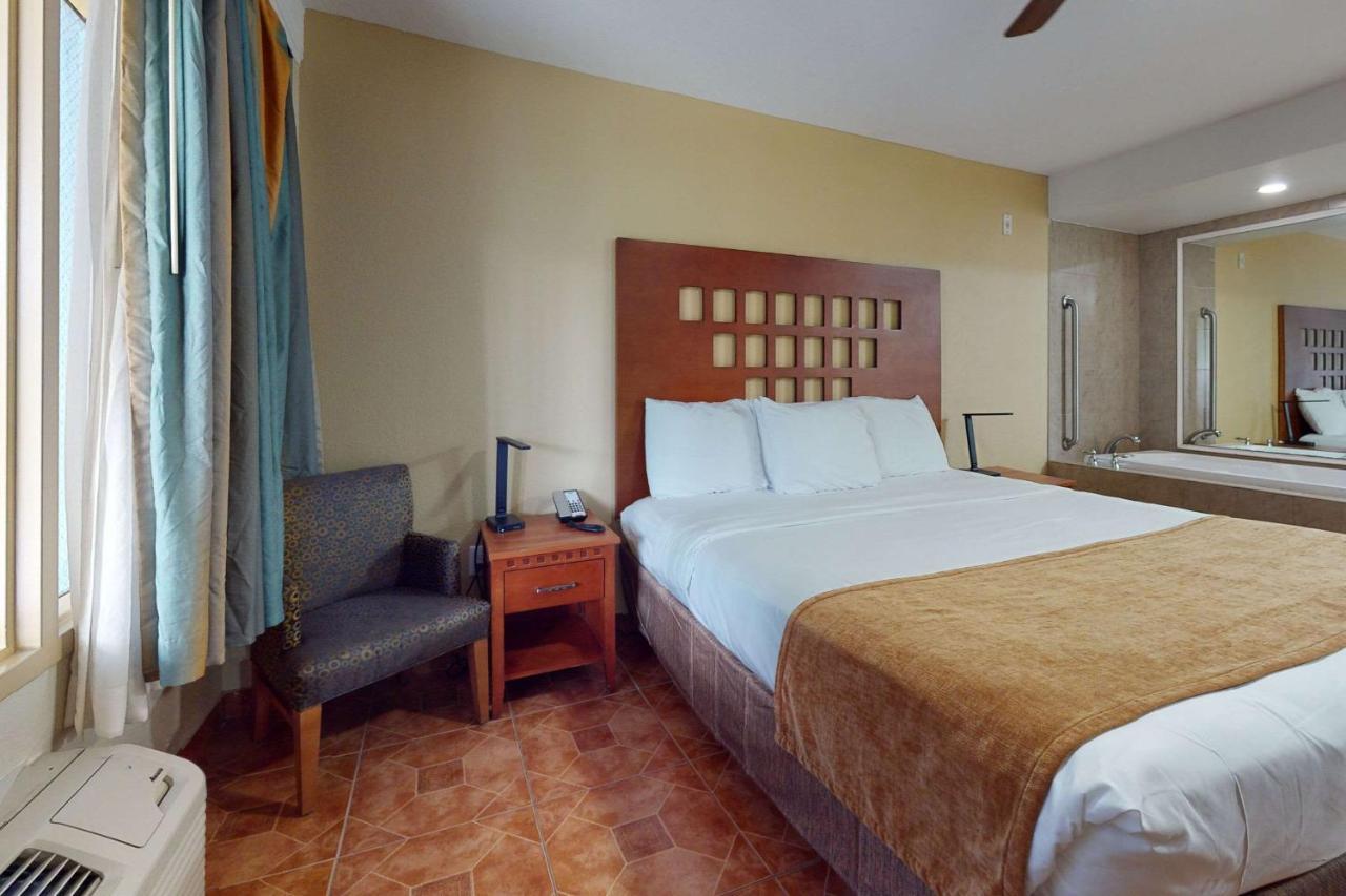 Rodeway Inn & Suites Fort Lauderdale Airport & Cruise Port Дания-Бич Экстерьер фото