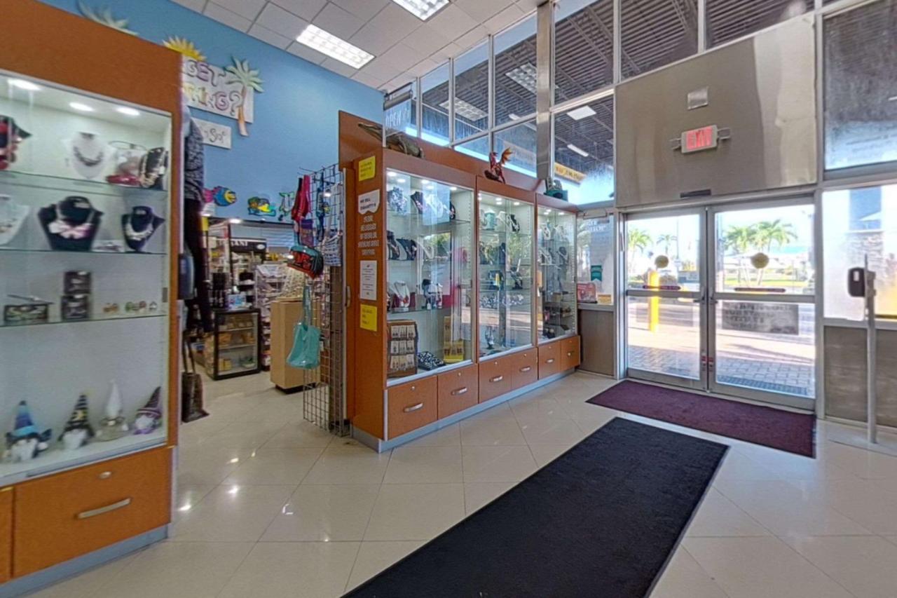 Rodeway Inn & Suites Fort Lauderdale Airport & Cruise Port Дания-Бич Экстерьер фото