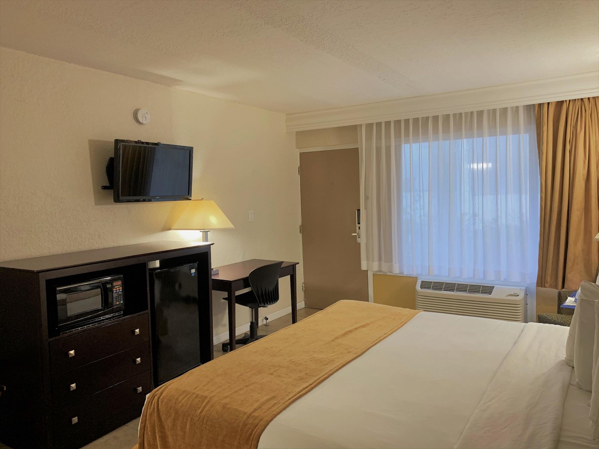Rodeway Inn & Suites Fort Lauderdale Airport & Cruise Port Дания-Бич Экстерьер фото